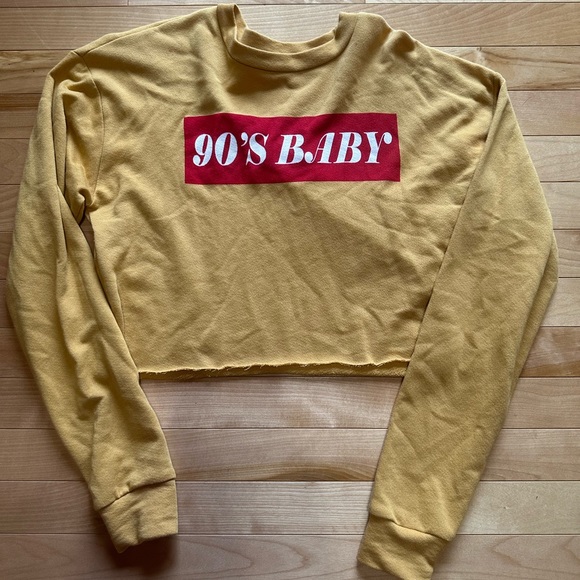 Fashion Nova cropped sweater - Picture 2 of 4